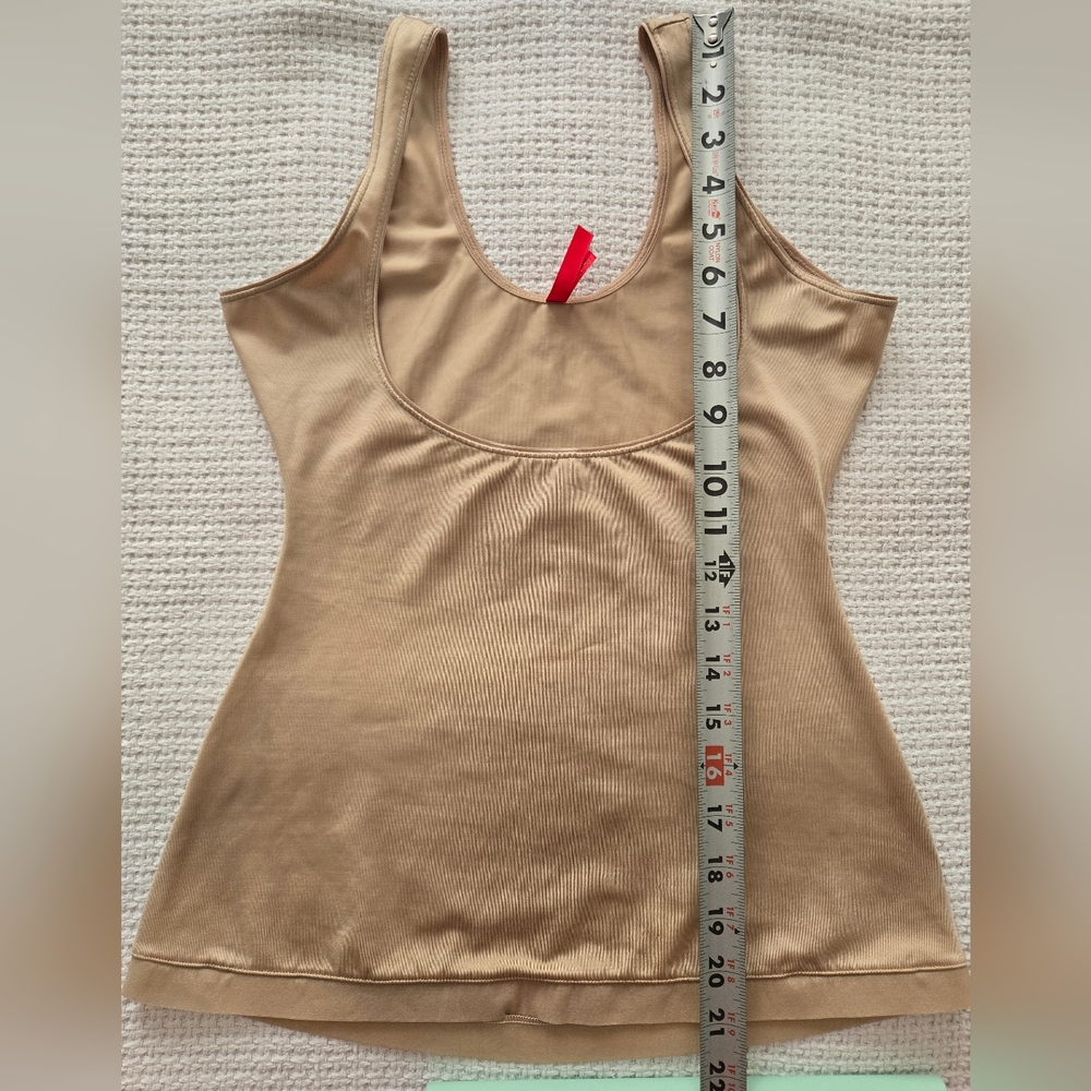 SPANX Tan / Nude Tank Top‎ - Large - Shapewear - Picture 6 of 7